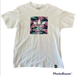 ⚡️ Adidas White Tee Shirt ~ Size L ⚡️